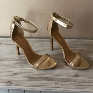 Gold Lulu’s heels